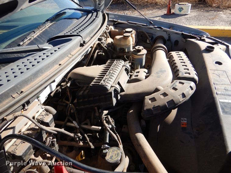 image for item MT9930 2005 Ford F150  SuperCab pickup truck