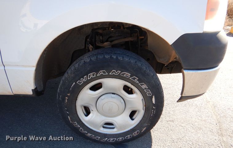 image for item MT9930 2005 Ford F150  SuperCab pickup truck