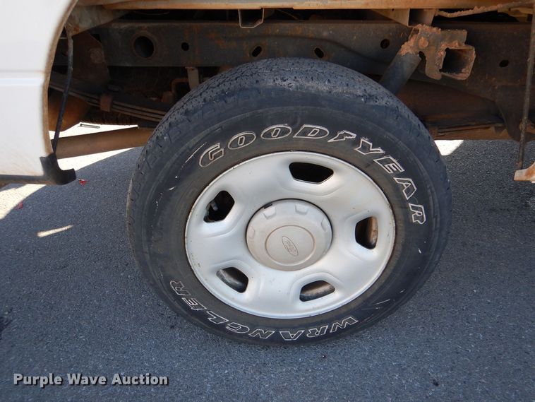 image for item MT9930 2005 Ford F150  SuperCab pickup truck