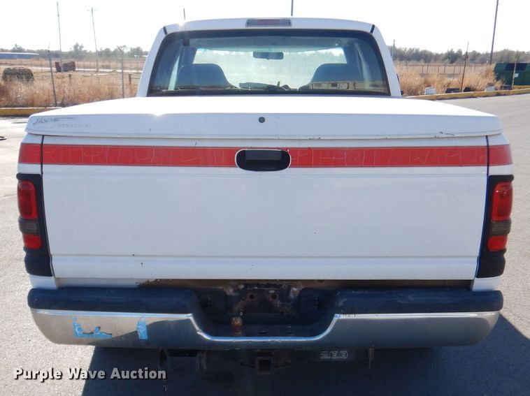 image for item MT9931 2001 Dodge Ram 1500  Quad Cab pickup truck