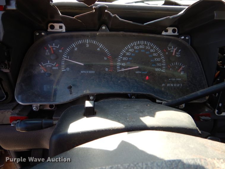 image for item MT9931 2001 Dodge Ram 1500  Quad Cab pickup truck