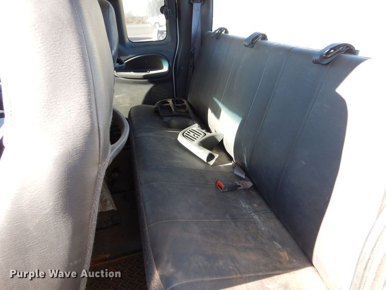 image for item MT9931 2001 Dodge Ram 1500  Quad Cab pickup truck