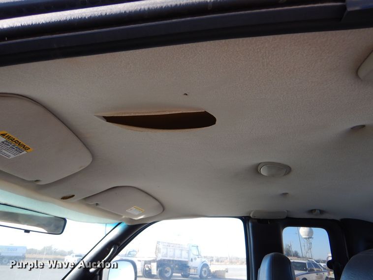 image for item MT9931 2001 Dodge Ram 1500  Quad Cab pickup truck