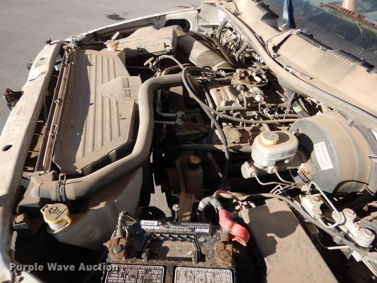 image for item MT9931 2001 Dodge Ram 1500  Quad Cab pickup truck