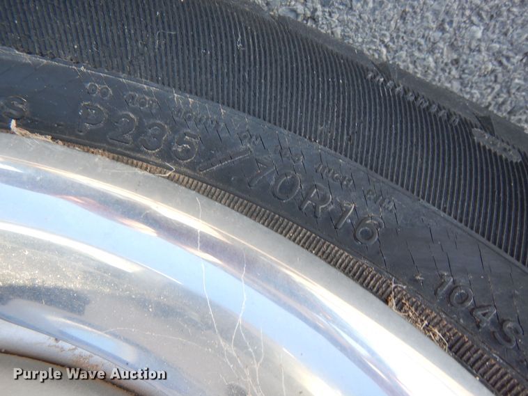 image for item MT9931 2001 Dodge Ram 1500  Quad Cab pickup truck