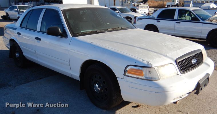 image for item MT9933 2008 Ford Crown Victoria Police Interceptor