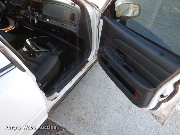 image for item MT9933 2008 Ford Crown Victoria Police Interceptor