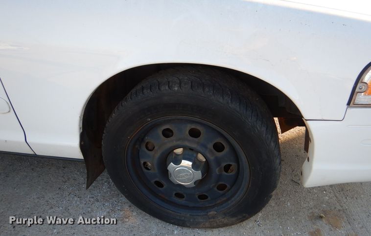 image for item MT9933 2008 Ford Crown Victoria Police Interceptor