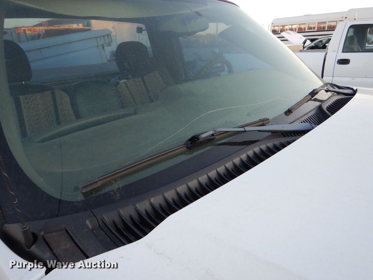 image for item MT9934 2004 Chevrolet Silverado 1500  pickup truck