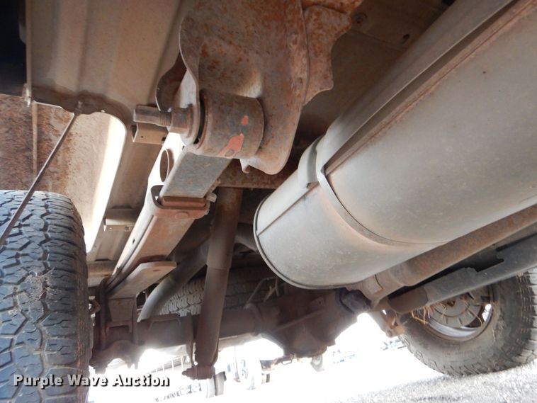 image for item MT9934 2004 Chevrolet Silverado 1500  pickup truck