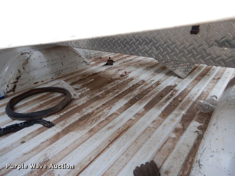 image for item MT9934 2004 Chevrolet Silverado 1500  pickup truck