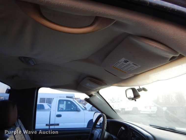 image for item MT9934 2004 Chevrolet Silverado 1500  pickup truck