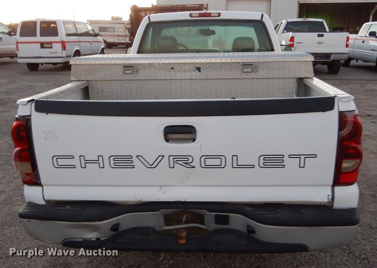 image for item MT9935 2003 Chevrolet Silverado 1500  pickup truck