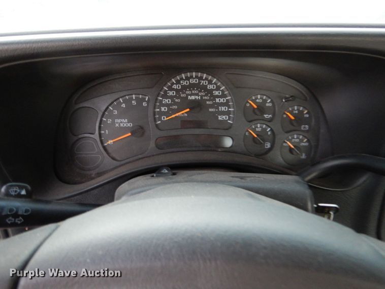 image for item MT9935 2003 Chevrolet Silverado 1500  pickup truck