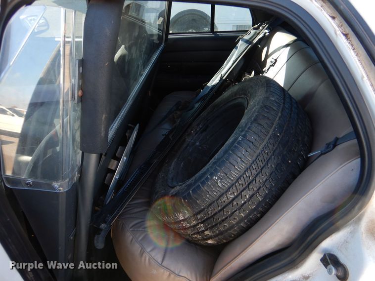 image for item MT9936 2008 Ford Crown Victoria Police Interceptor