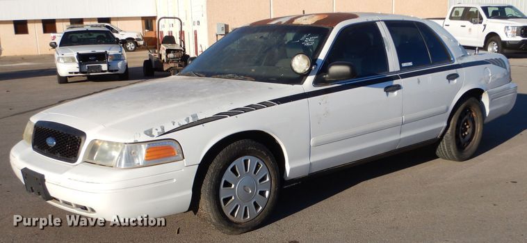 image for item MT9937 2007 Ford Crown Victoria Police Interceptor