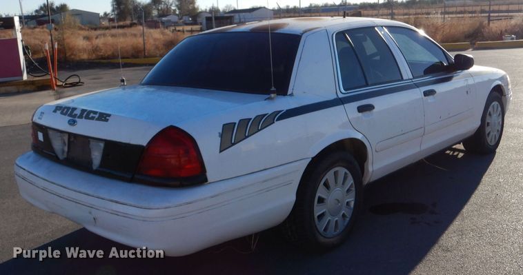 image for item MT9937 2007 Ford Crown Victoria Police Interceptor