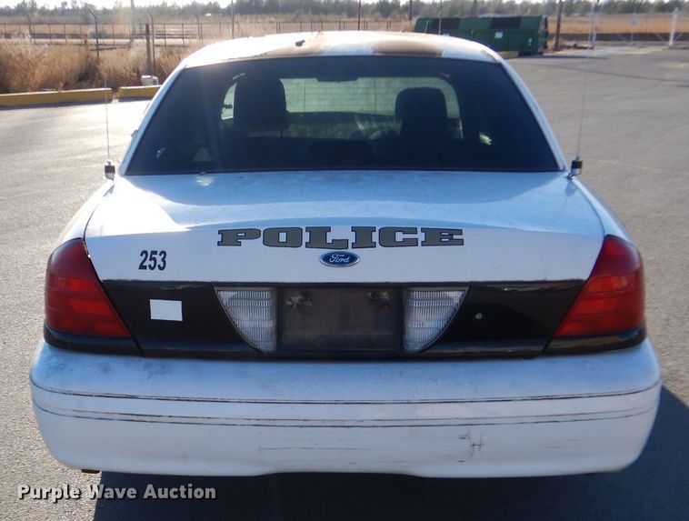 image for item MT9937 2007 Ford Crown Victoria Police Interceptor
