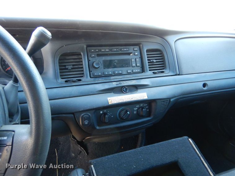 image for item MT9937 2007 Ford Crown Victoria Police Interceptor