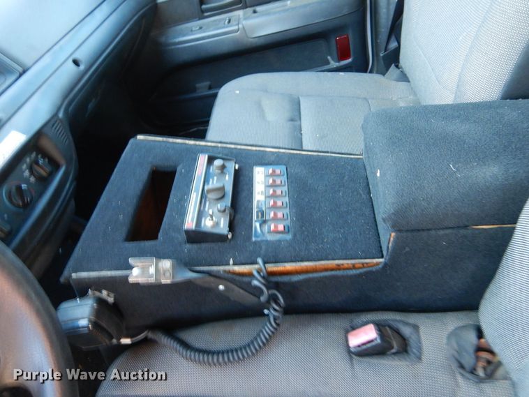 image for item MT9937 2007 Ford Crown Victoria Police Interceptor