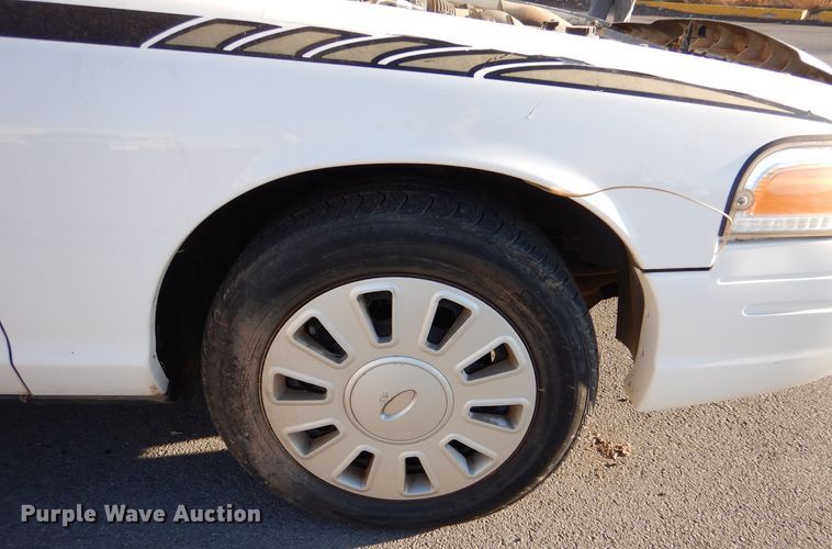 image for item MT9937 2007 Ford Crown Victoria Police Interceptor