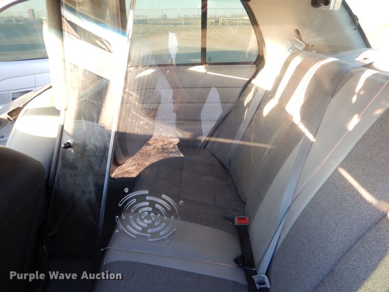 image for item MT9938 2003 Ford Crown Victoria Police Interceptor