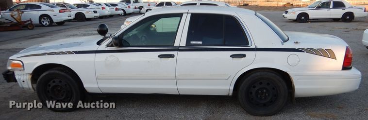 image for item MT9939 2009 Ford Crown Victoria Police Interceptor