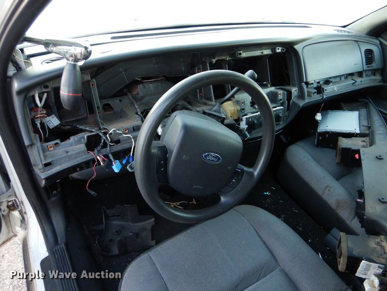 image for item MT9939 2009 Ford Crown Victoria Police Interceptor