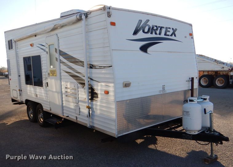 image for item MT9941 2006 Vortex 217W  camper