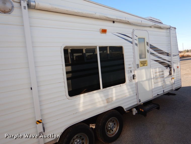 image for item MT9941 2006 Vortex 217W  camper