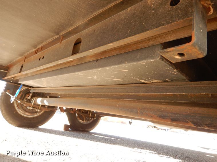 image for item MT9941 2006 Vortex 217W  camper