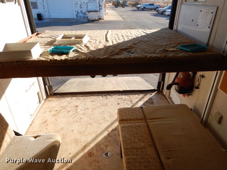 image for item MT9941 2006 Vortex 217W  camper