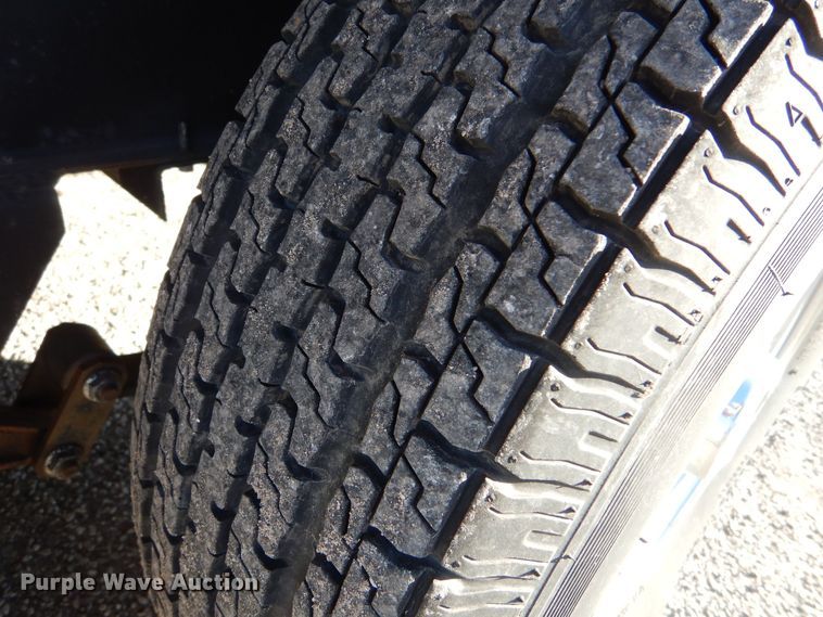 image for item MT9941 2006 Vortex 217W  camper