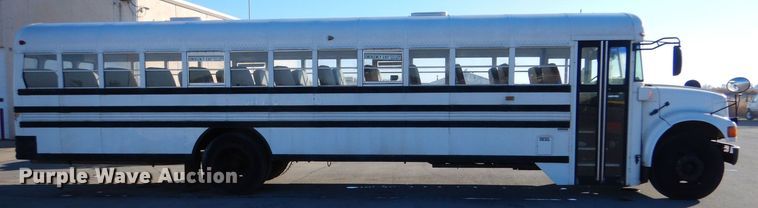 image for item MT9942 2003 International 3800  school bus