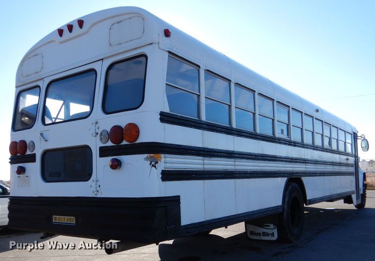 image for item MT9942 2003 International 3800  school bus