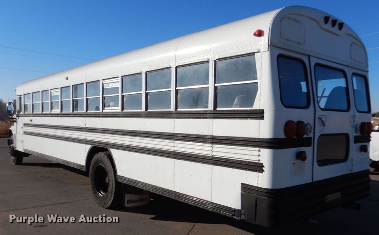 image for item MT9942 2003 International 3800  school bus