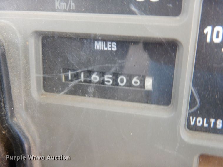 image for item MT9942 2003 International 3800  school bus