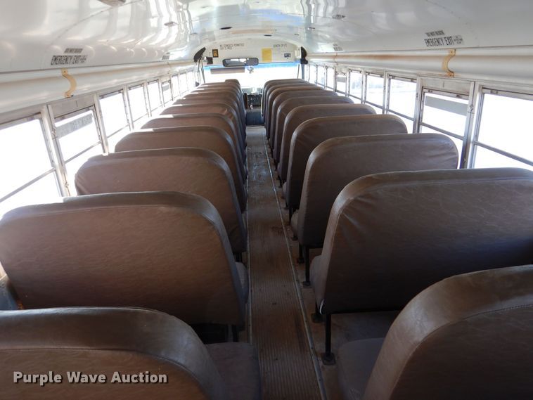 image for item MT9942 2003 International 3800  school bus