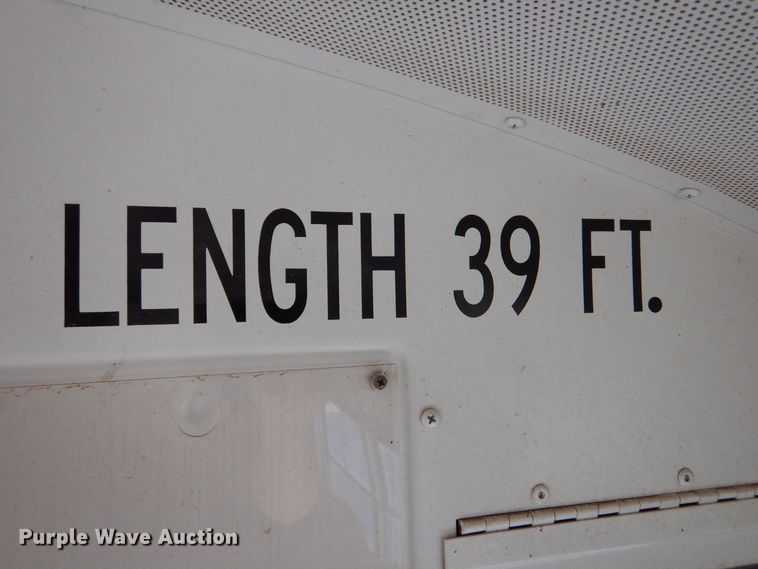 image for item MT9942 2003 International 3800  school bus