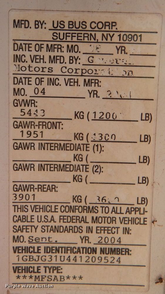 image for item MT9943 2004 Chevrolet Express G3500  school bus