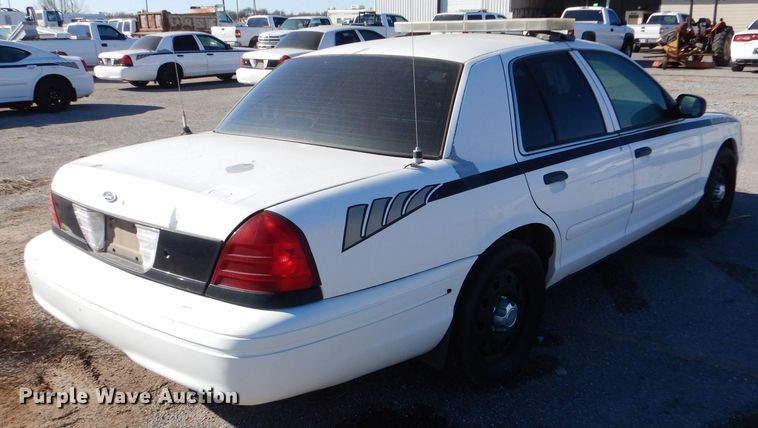 image for item MT9946 2008 Ford Crown Victoria Police Interceptor