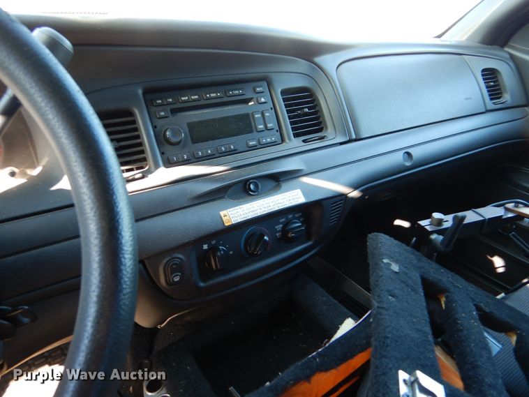 image for item MT9946 2008 Ford Crown Victoria Police Interceptor