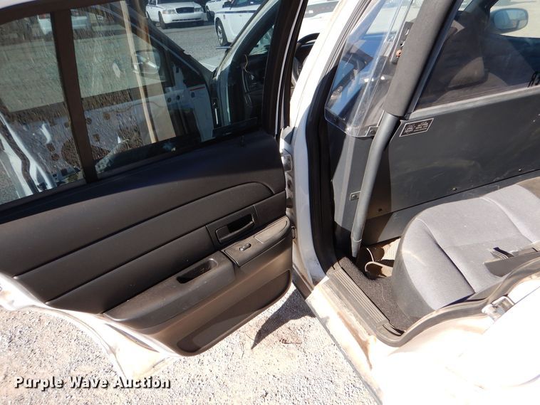 image for item MT9946 2008 Ford Crown Victoria Police Interceptor