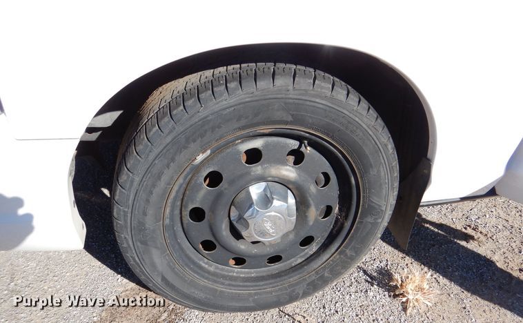 image for item MT9946 2008 Ford Crown Victoria Police Interceptor