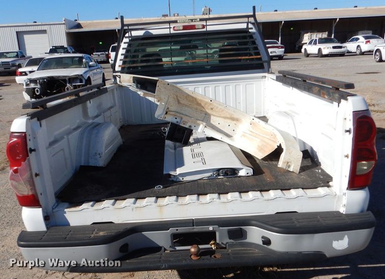 image for item MT9947 2003 Chevrolet Silverado 1500  pickup truck