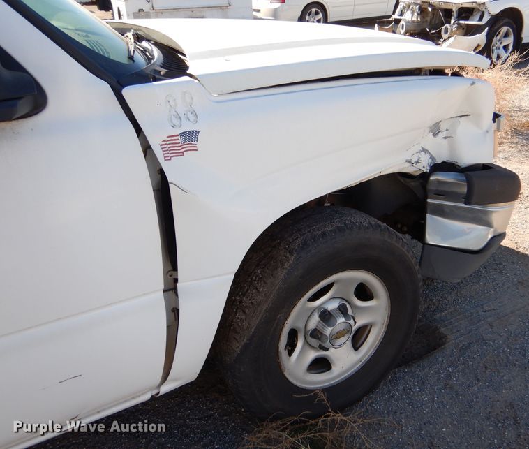 image for item MT9947 2003 Chevrolet Silverado 1500  pickup truck