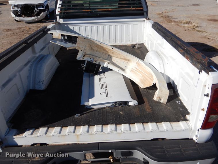 image for item MT9947 2003 Chevrolet Silverado 1500  pickup truck