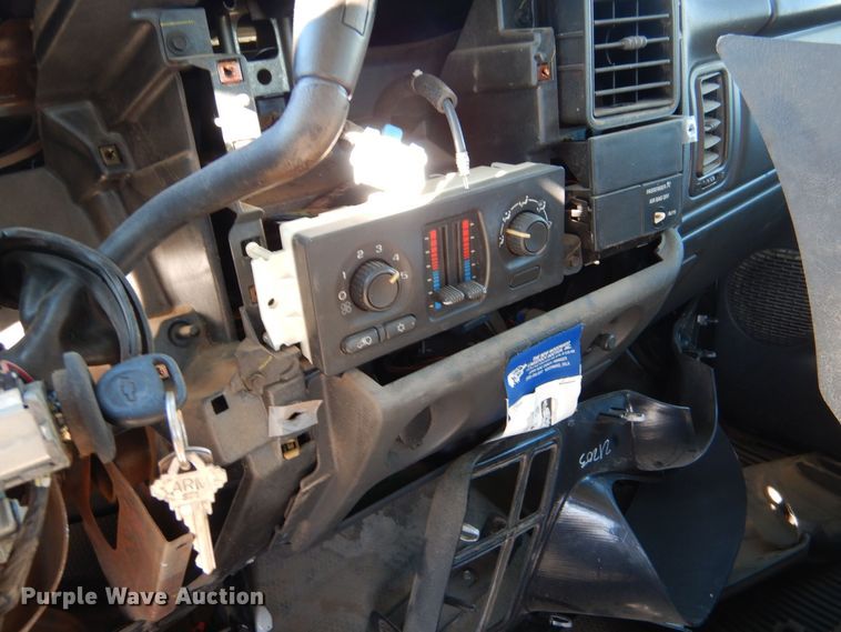 image for item MT9947 2003 Chevrolet Silverado 1500  pickup truck