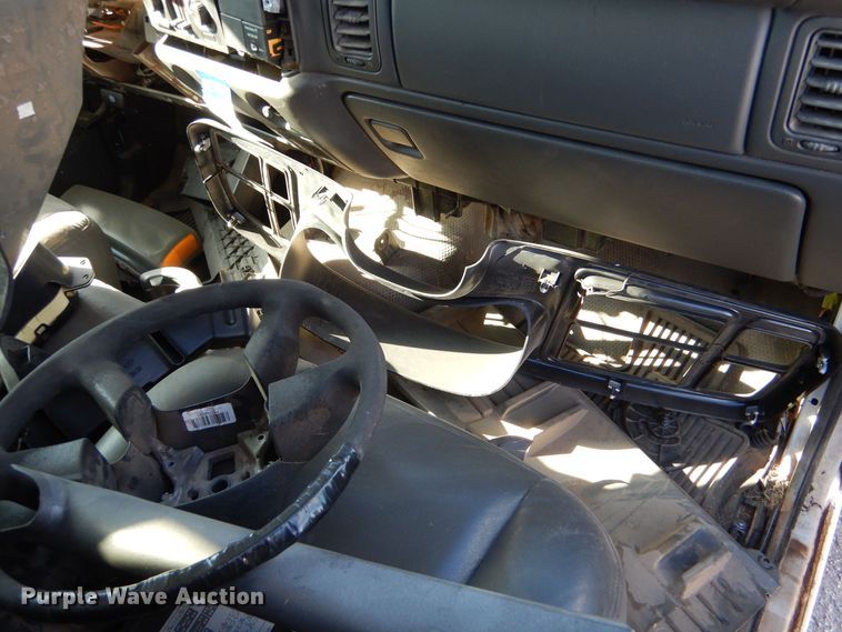 image for item MT9947 2003 Chevrolet Silverado 1500  pickup truck