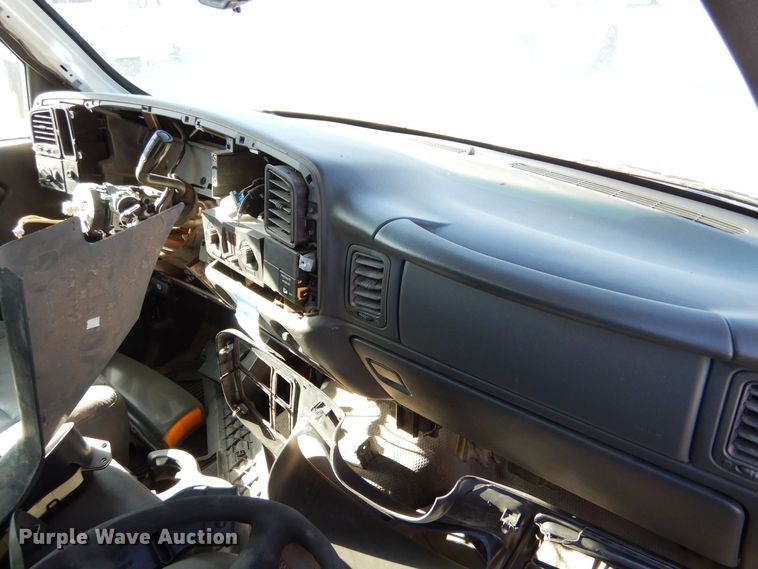 image for item MT9947 2003 Chevrolet Silverado 1500  pickup truck